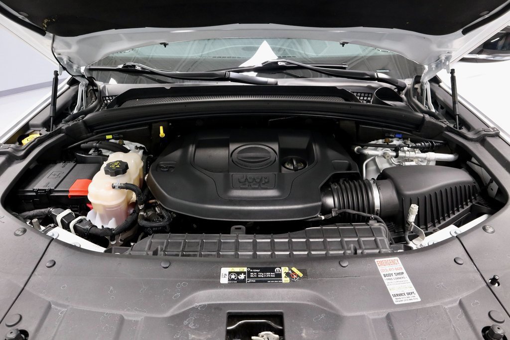 Used 2022 Jeep Grand Cherokee Overland w/ Luxury Tech Group IV image 18