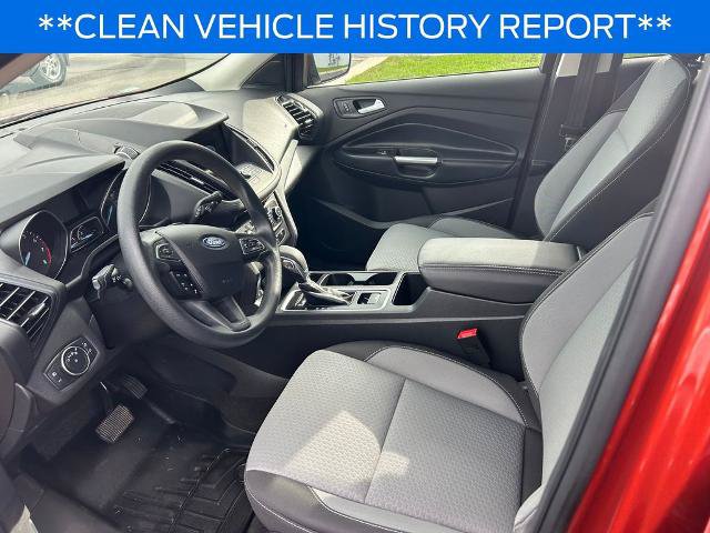 Certified 2019 Ford Escape SE FWD image 2