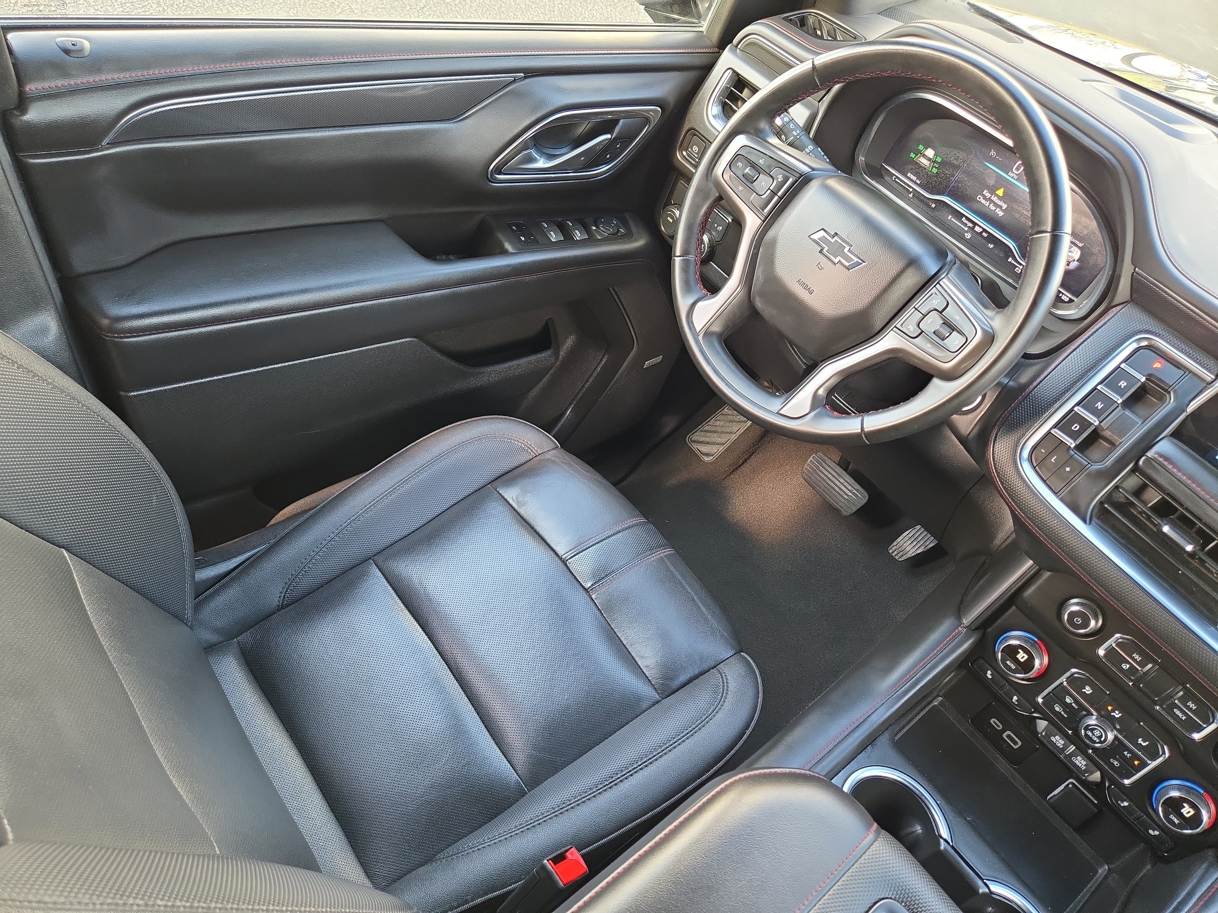 Used 2024 Chevrolet Suburban RST image 19