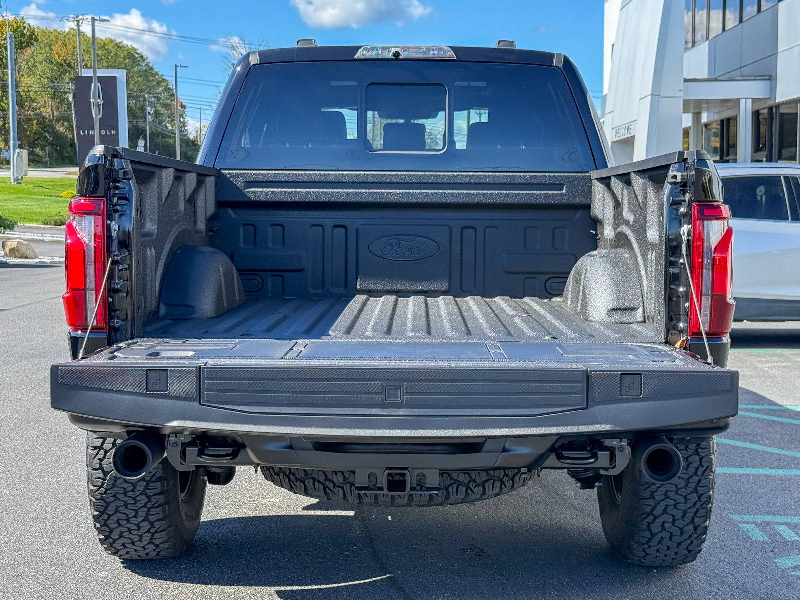 Certified 2026 Ford F150 Raptor w/ Equipment Group 803A Raptor R AWD/4WD image 12