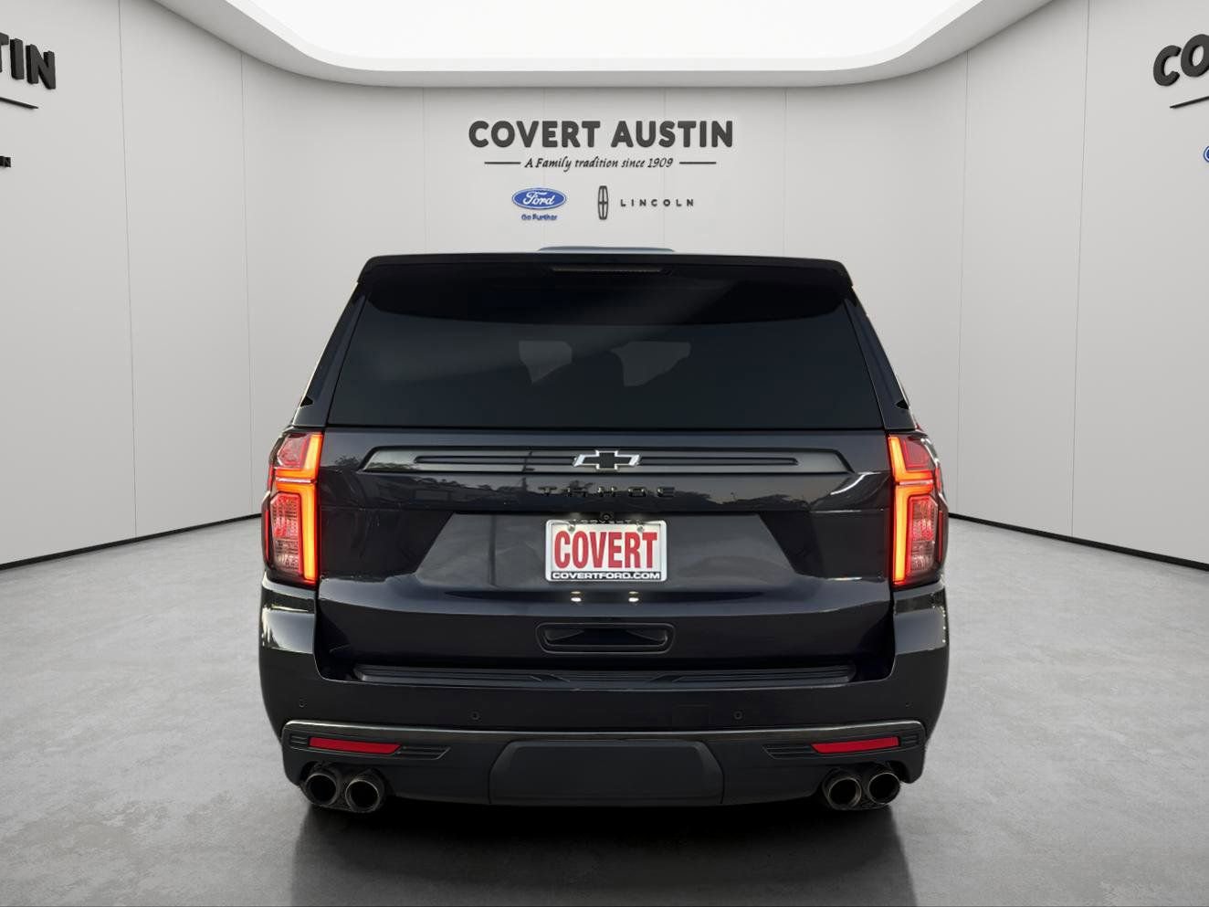 Used 2022 Chevrolet Tahoe Z71 w/ Z71 Off-Road Package image 4