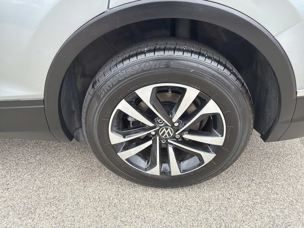 Used 2024 Volkswagen Tiguan S AWD/4WD image 6