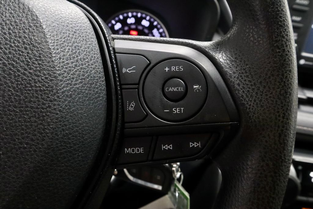 Used 2020 Toyota RAV4 LE w/ Carpet Mat Package FWD image 28