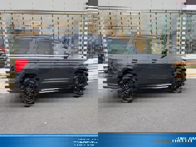 Certified 2022 Ford Expedition XLT image 9