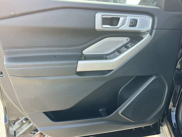 Certified 2023 Ford Explorer Limited w/ Limited Technology Package image 29