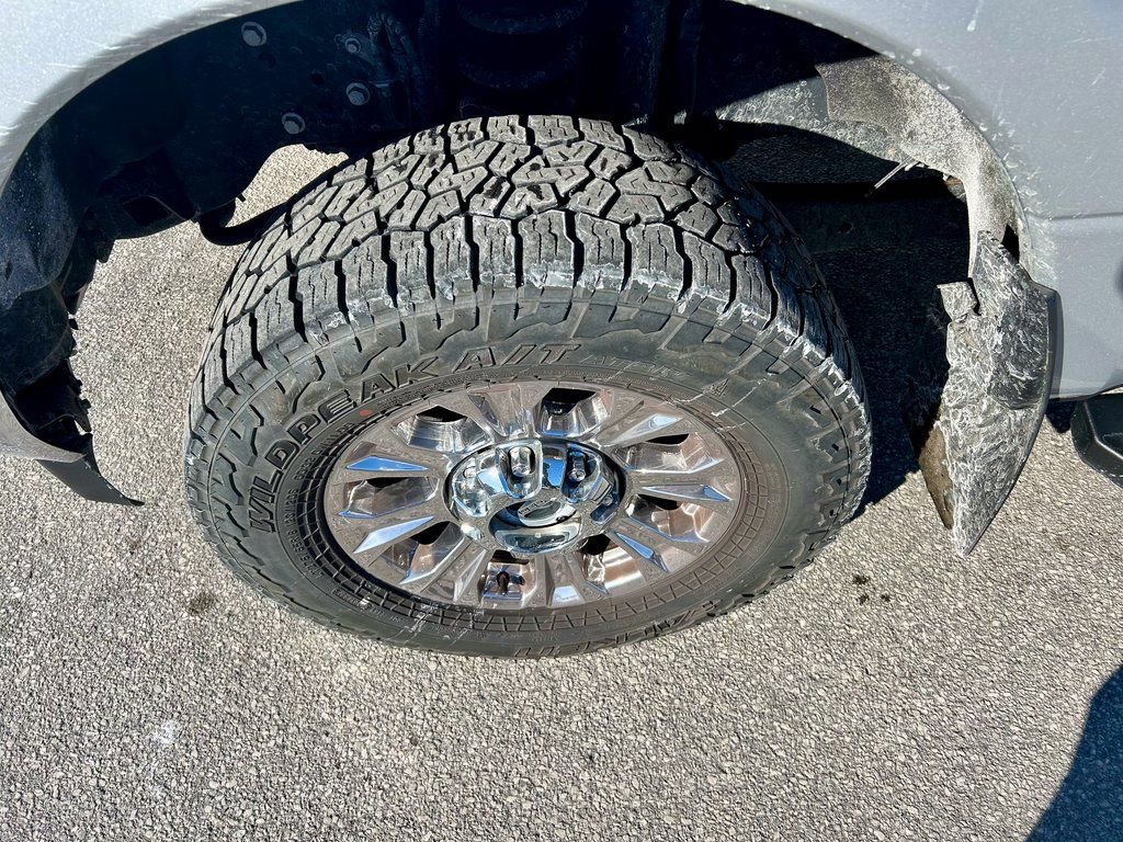 Certified 2018 Ford F350 XLT w/ XLT Premium Package image 34