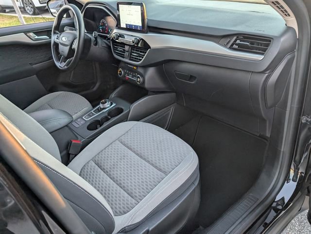 Certified 2020 Ford Escape SE image 15