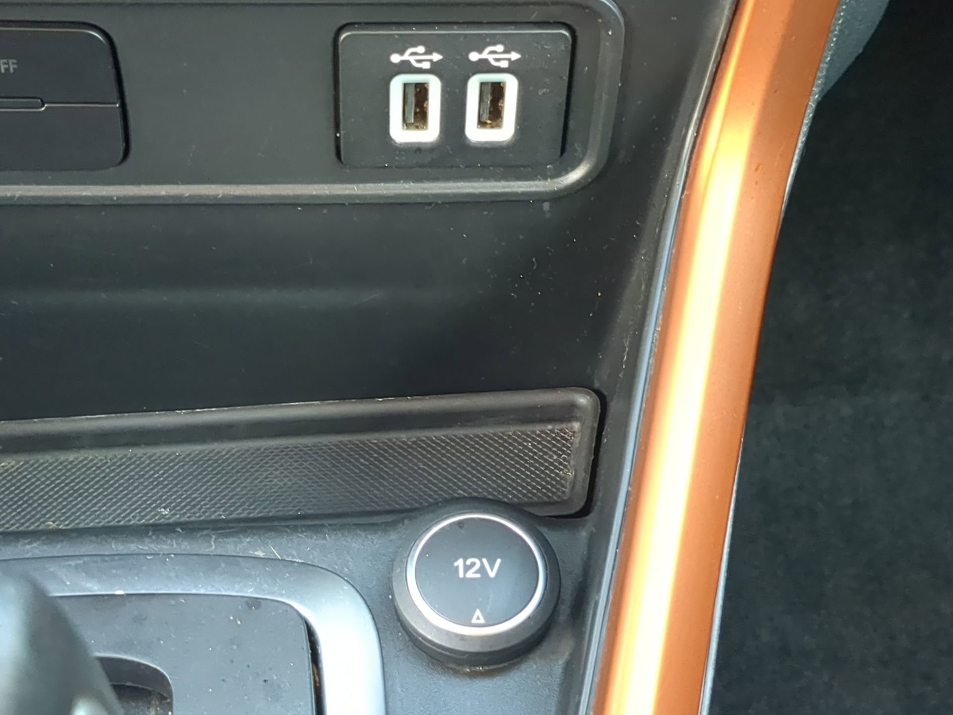 Certified 2021 Ford EcoSport SE w/ SE Appearance Package FWD image 60
