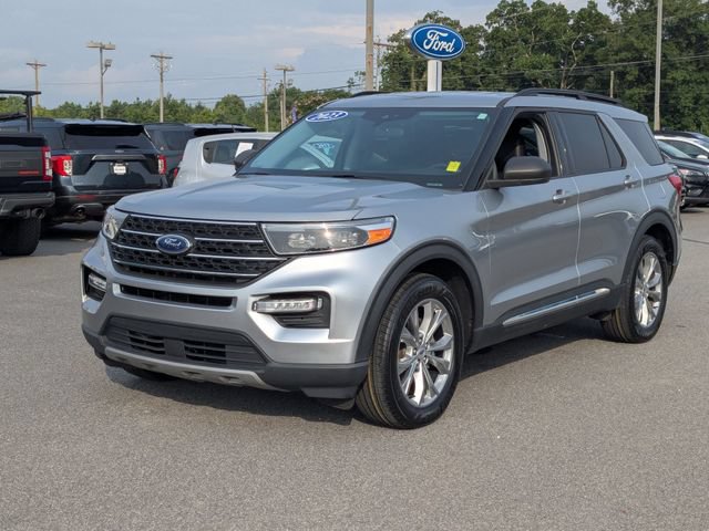 Certified 2023 Ford Explorer XLT w/ Equipment Group 202A RWD image 7