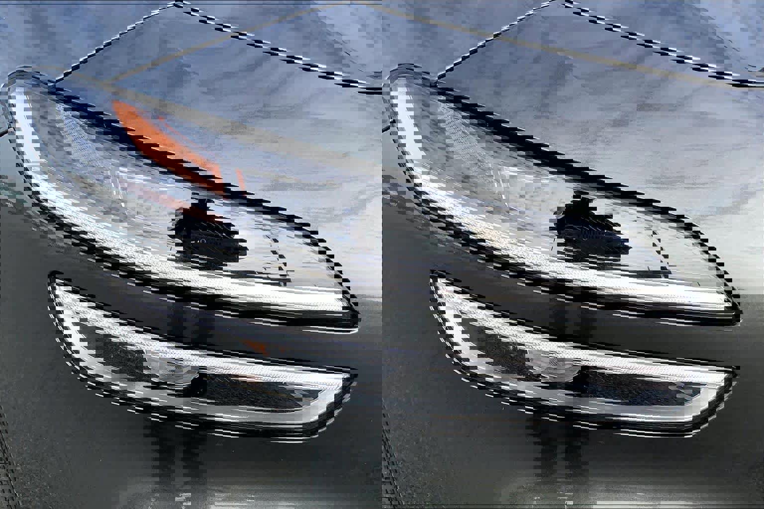 Used 2025 Genesis G70 2.5T w/ Sport Prestige Package image 25