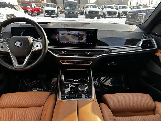 Used 2024 BMW X7 xDrive40i image 16