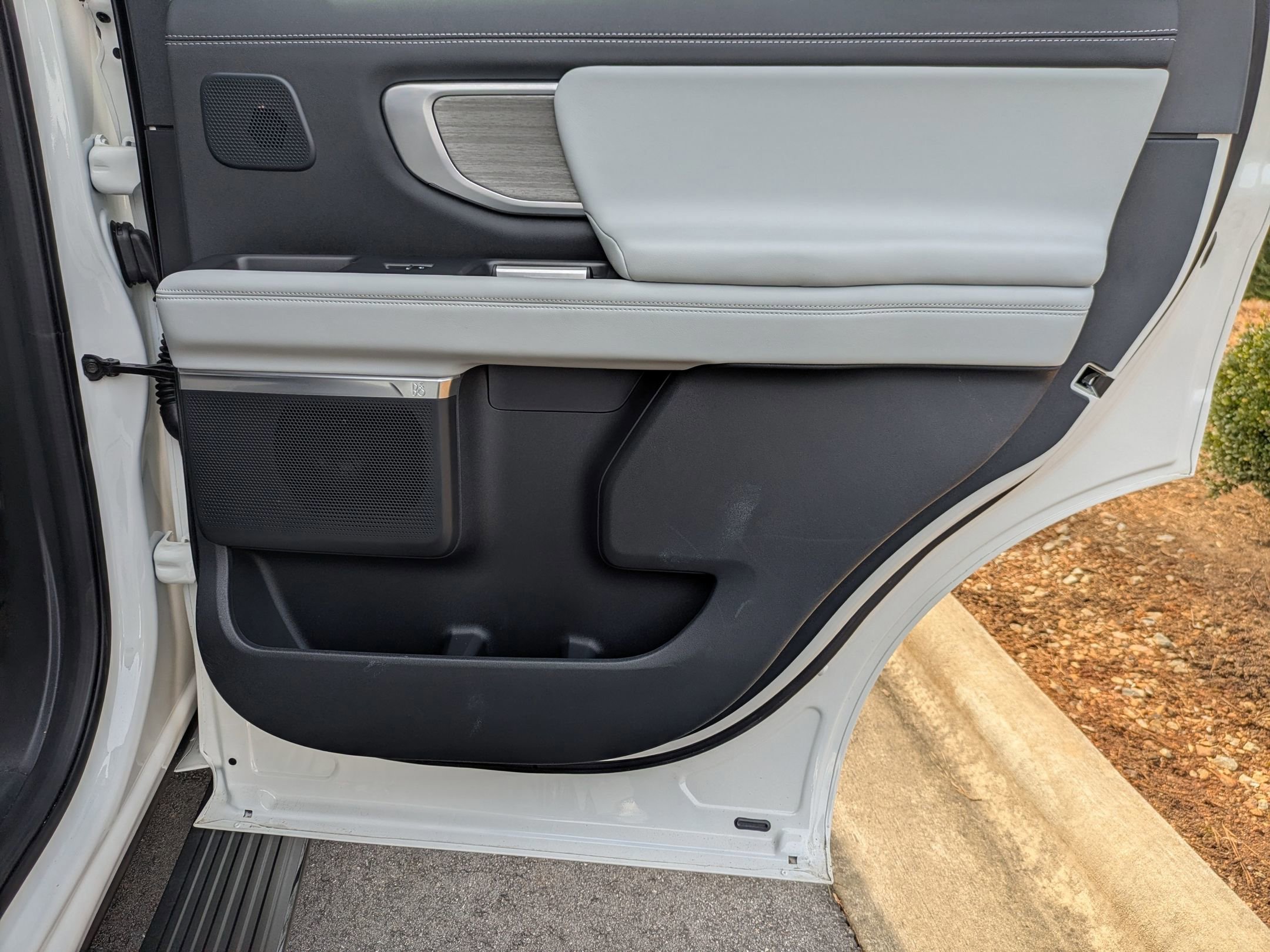 Certified 2025 Ford Expedition Platinum w/ Driver's Package image 37