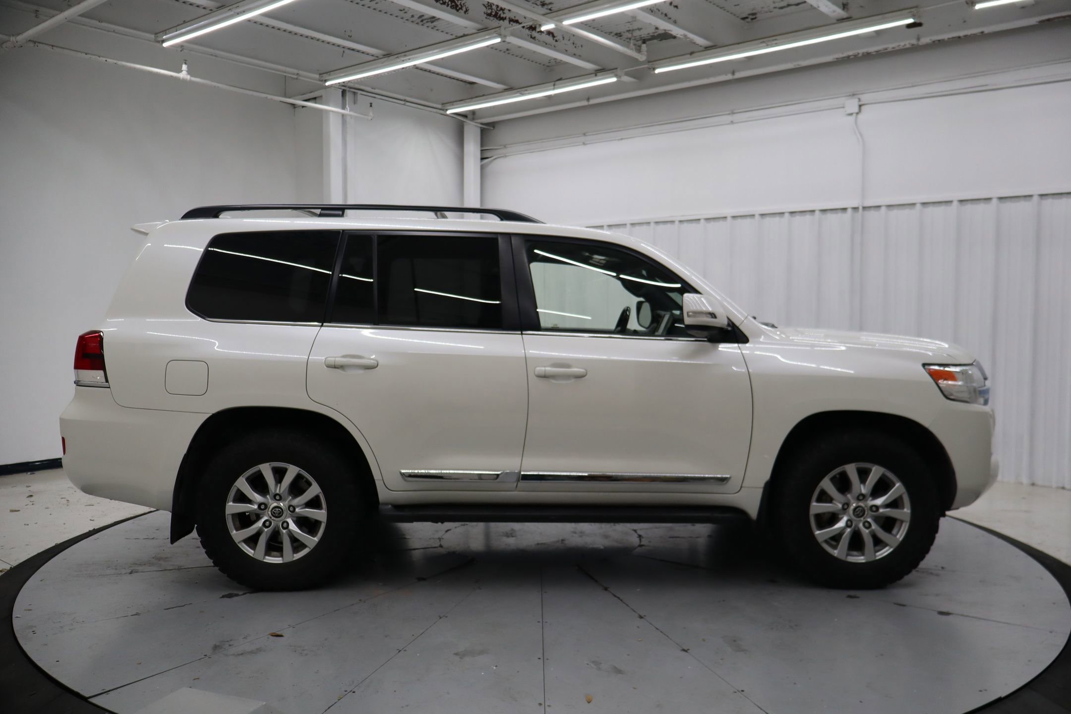 Used 2020 Toyota Land Cruiser AWD/4WD image 6