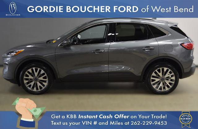 Certified 2022 Ford Escape Titanium w/ Class II Trailer Tow Package AWD/4WD image 2
