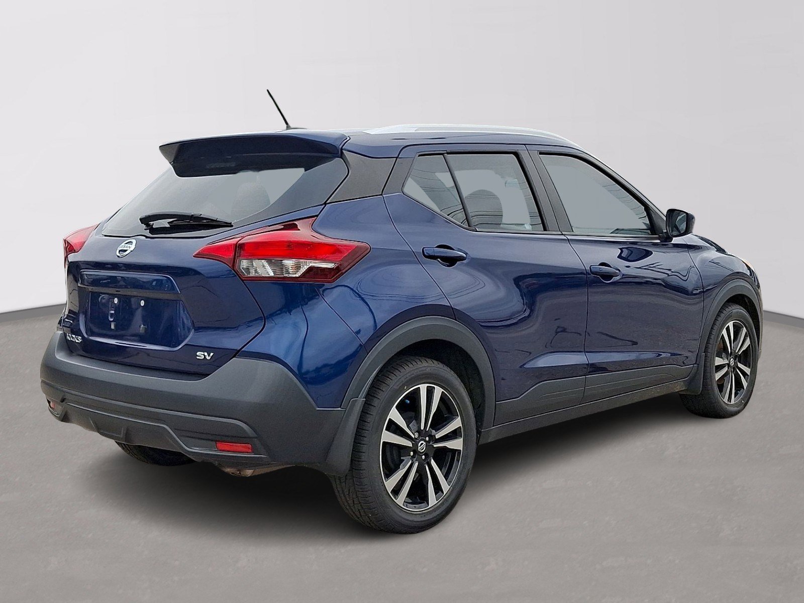 Used 2019 Nissan Kicks SV FWD image 6