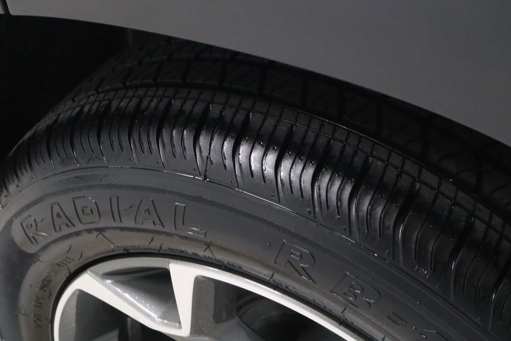 Used 2024 Chevrolet Trax LT image 19