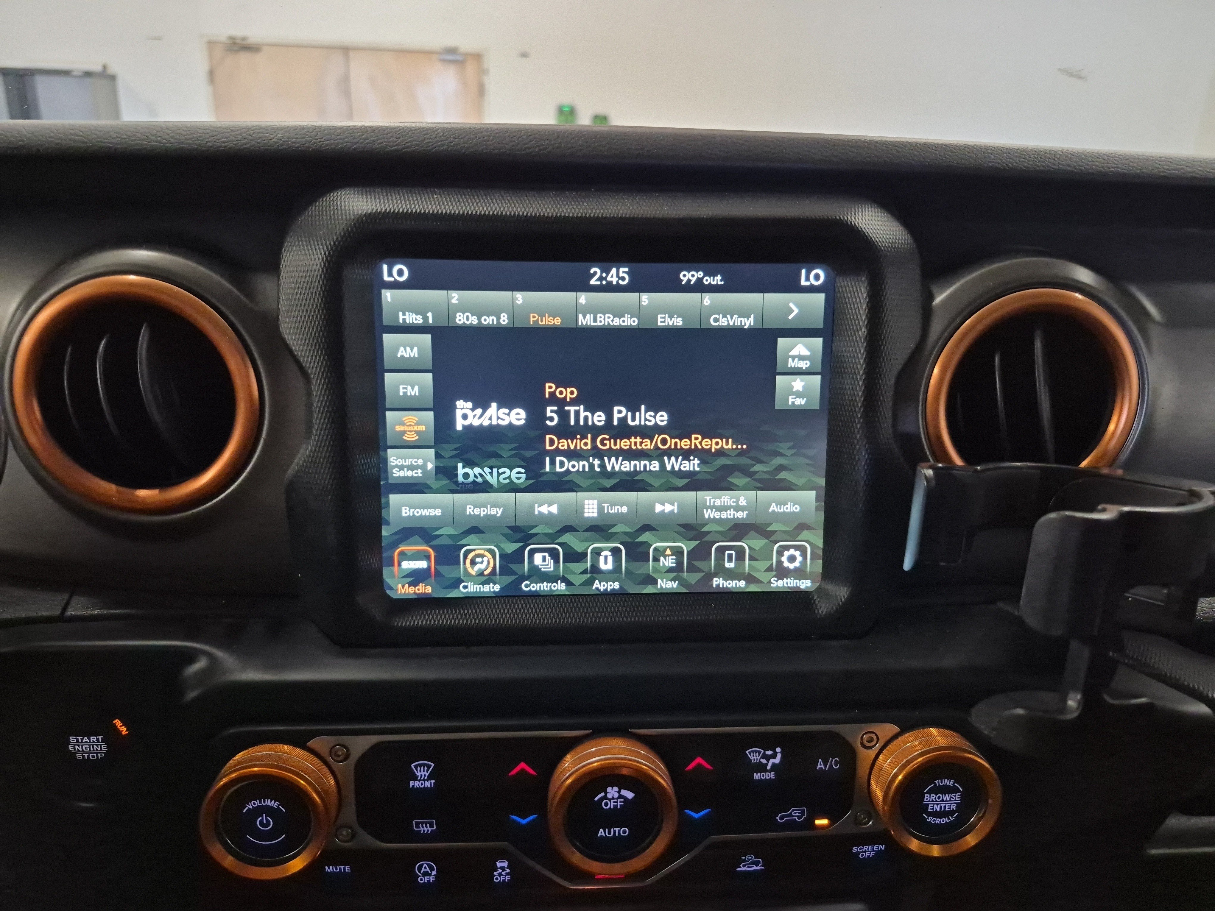 Used 2022 Jeep Gladiator Sport AWD/4WD image 32