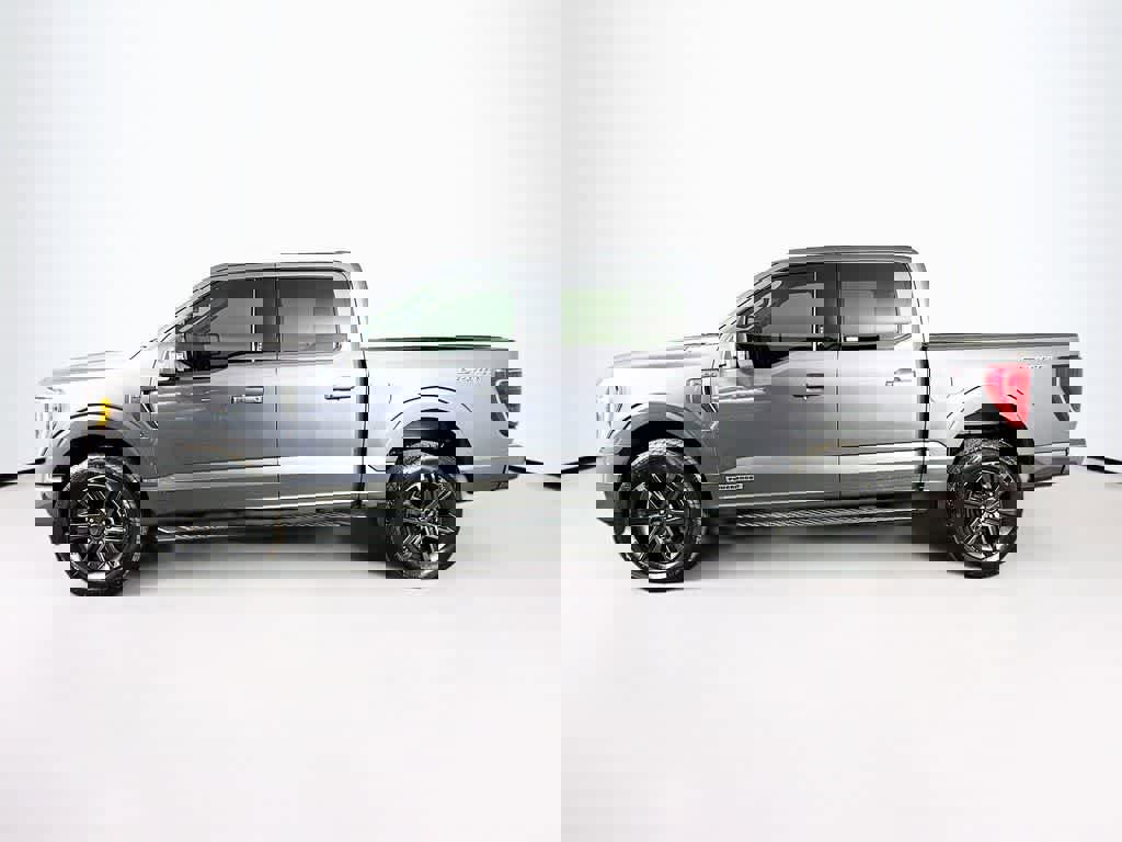 Certified 2022 Ford F150 XLT w/ Equipment Group 302A High image 3