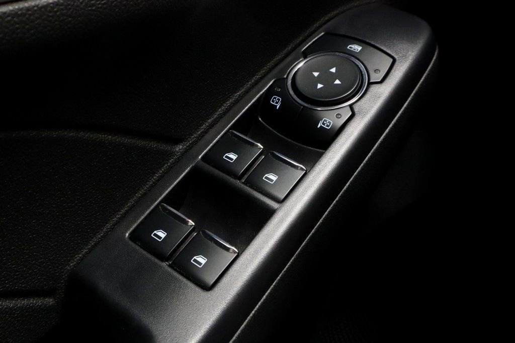 Certified 2024 Ford Escape Platinum AWD/4WD image 28