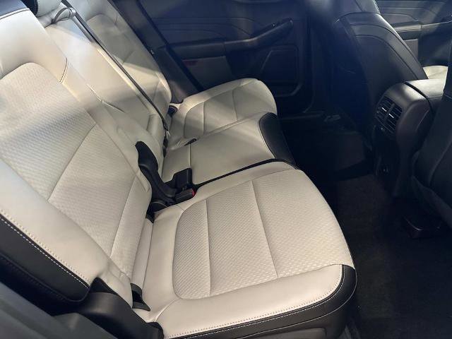 Certified 2025 Ford Escape Base image 9