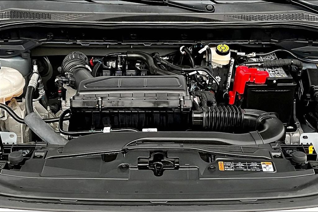 Certified 2025 Ford Escape Active w/ Cold Weather Package FWD image 30