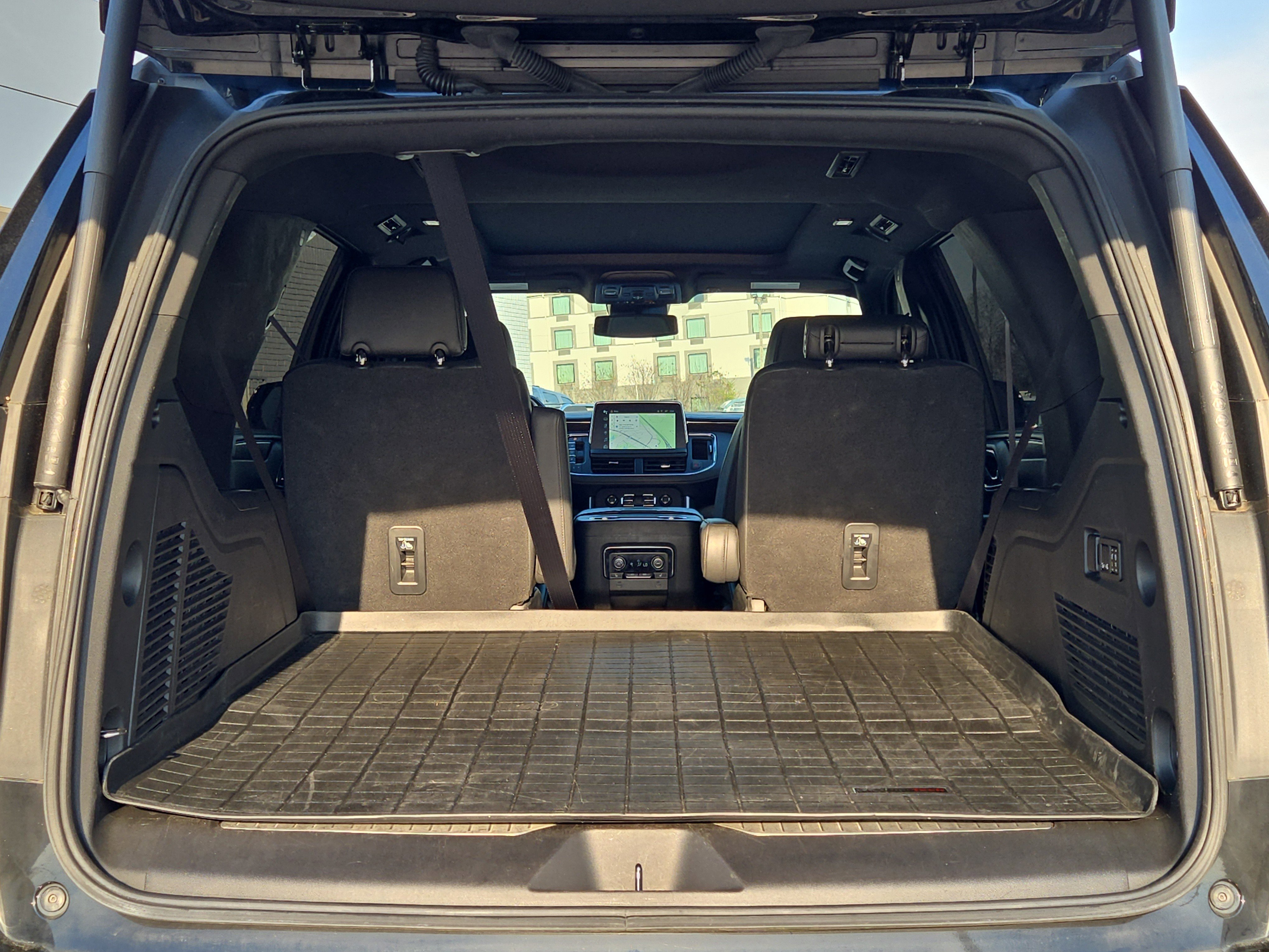 Used 2023 Chevrolet Tahoe Z71 w/ Luxury Package image 13