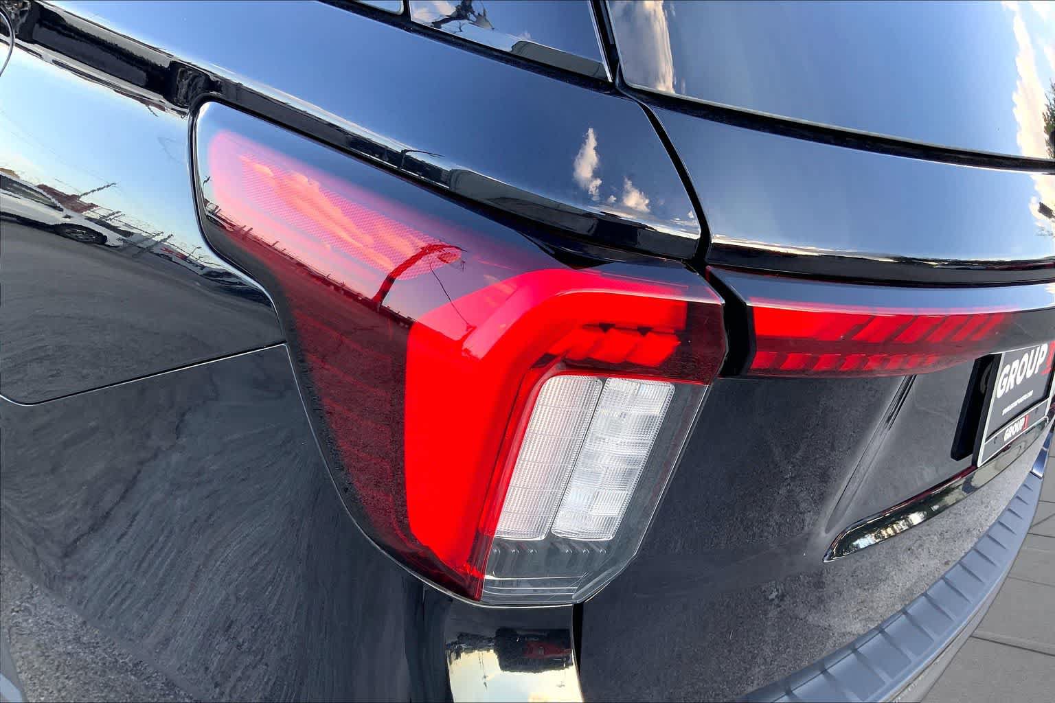 Certified 2025 Ford Explorer ST-Line w/ ST-Line Street Pack AWD/4WD image 29
