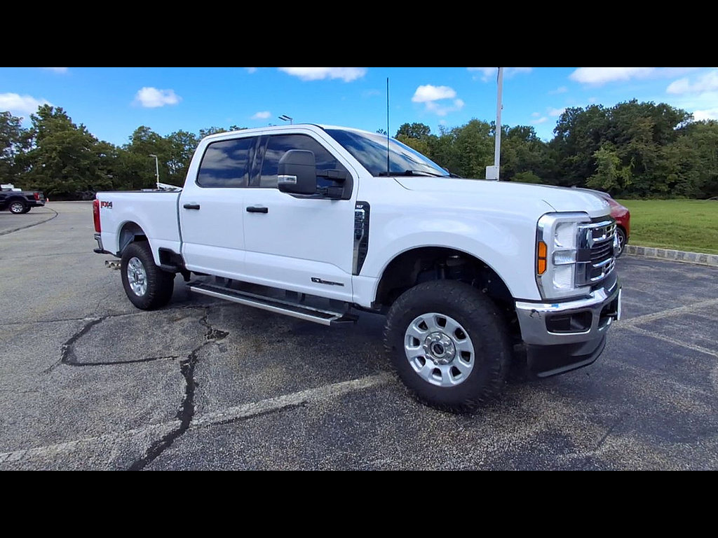 Certified 2024 Ford F250 XLT w/ FX4 Off-Road Package AWD/4WD image 2