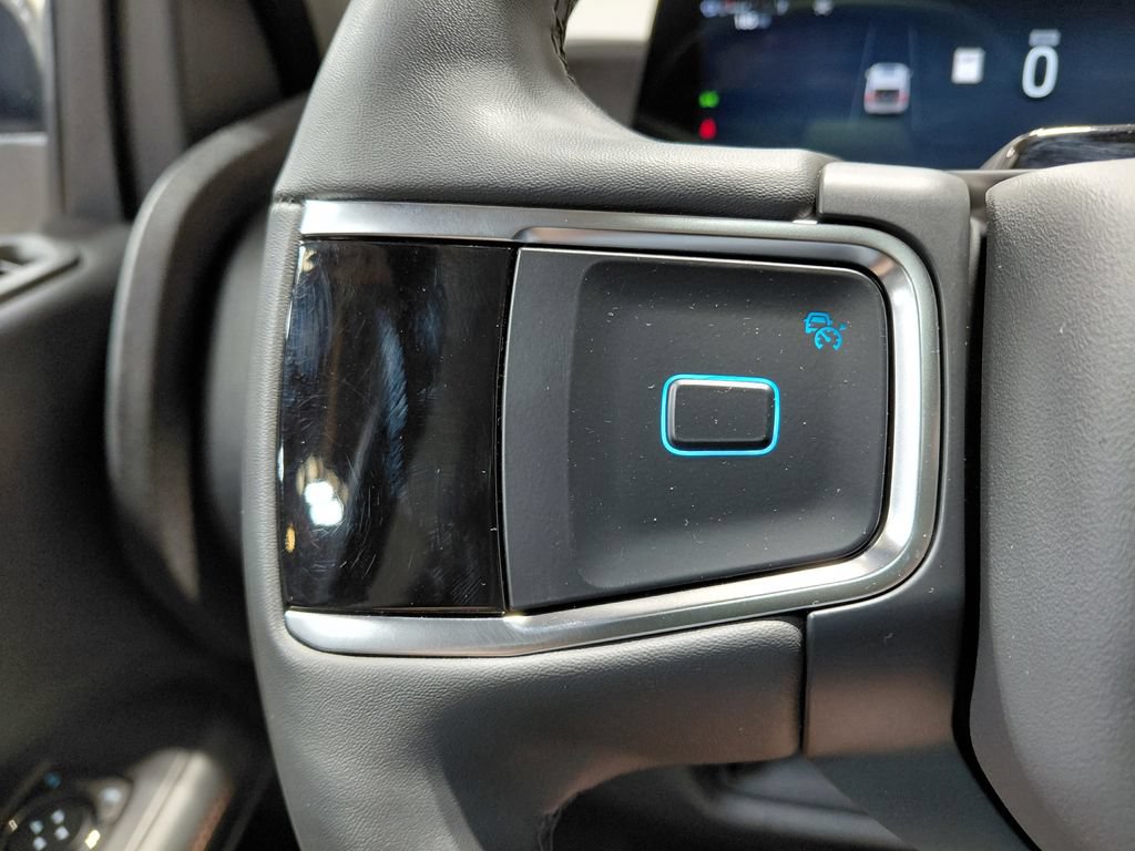 Certified 2025 Ford Expedition Active AWD/4WD image 38
