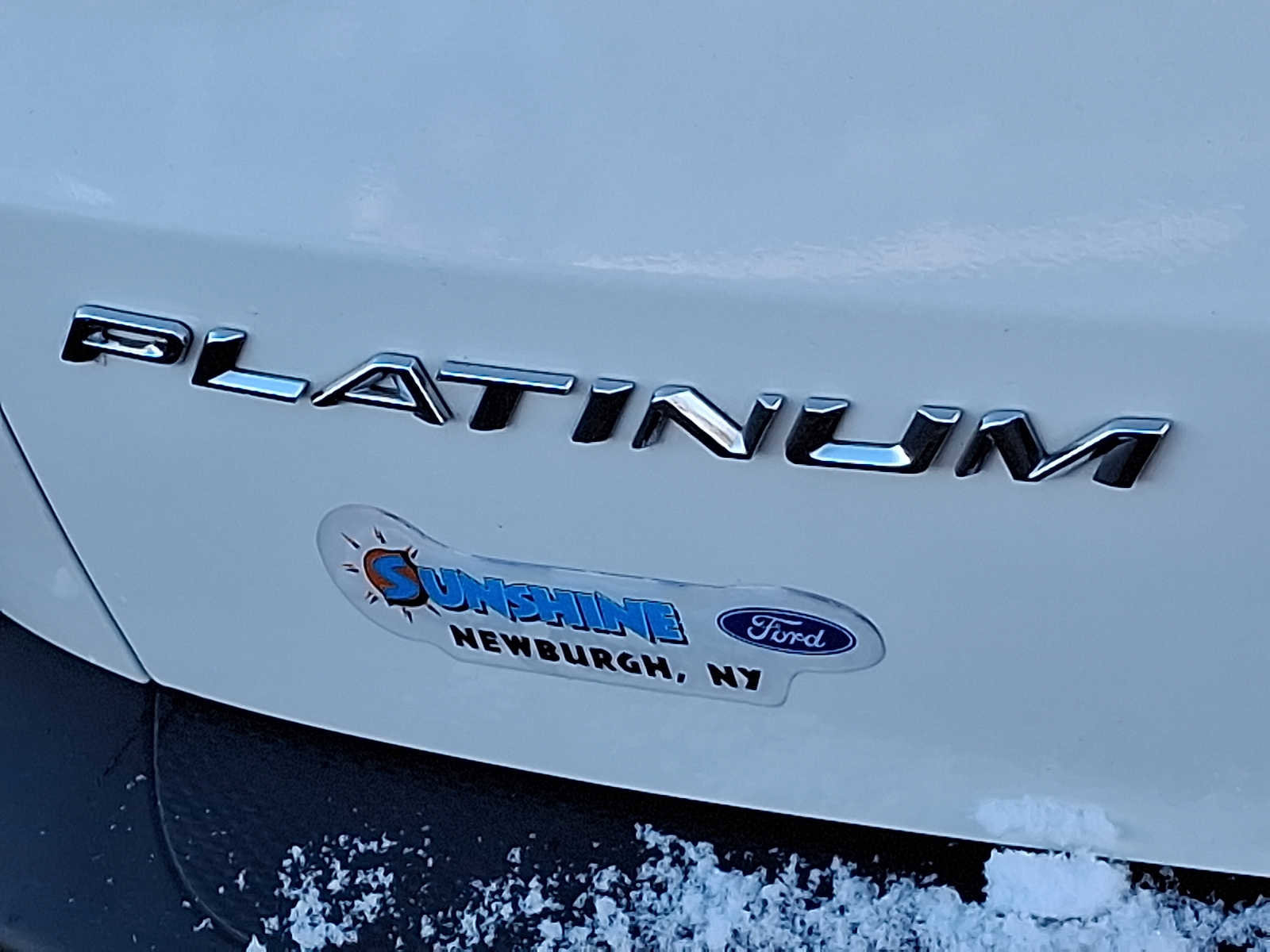 Certified 2024 Ford Escape Platinum w/ Premium Technology Package image 30