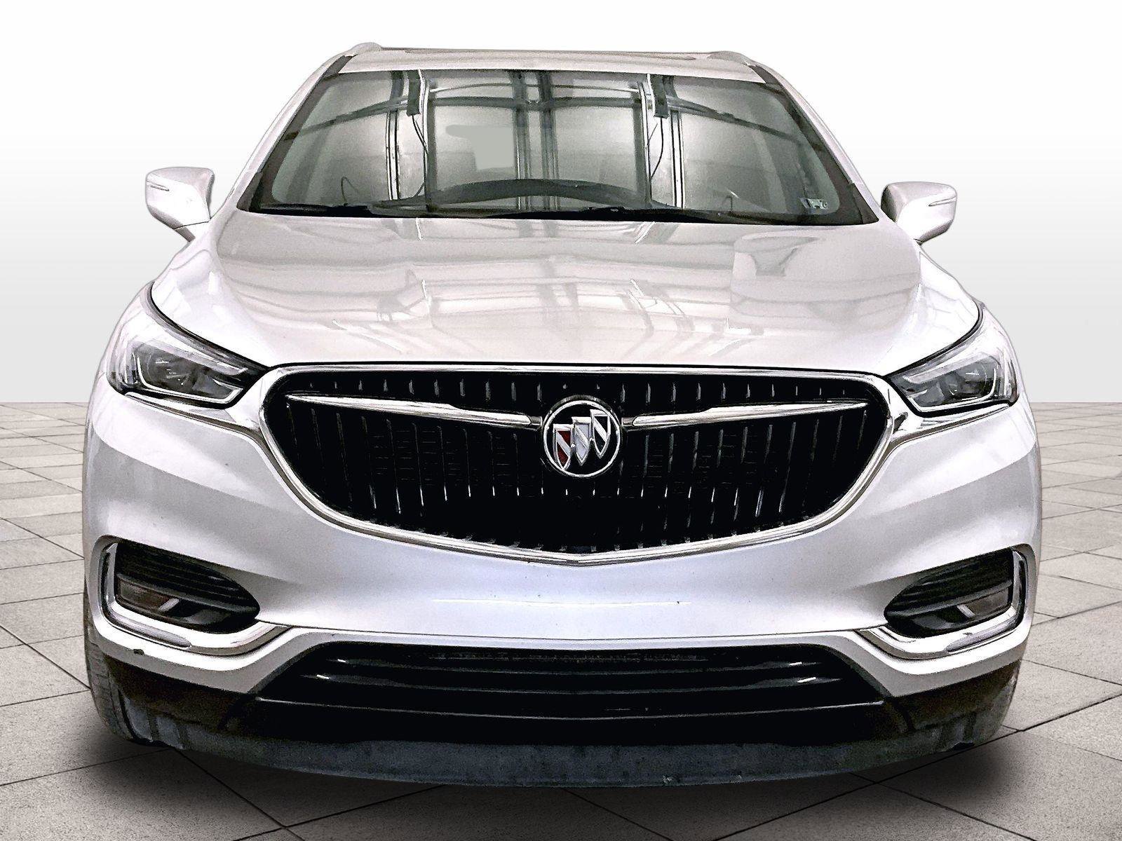 Used 2021 Buick Enclave Essence w/ Sound and Sites Package AWD/4WD image 3
