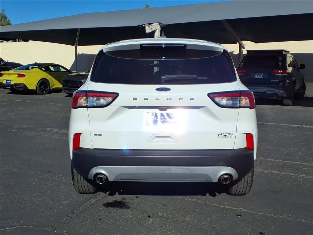 Certified 2022 Ford Escape SE image 3