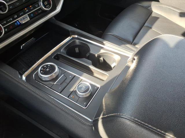 Certified 2024 Ford Expedition XLT image 18