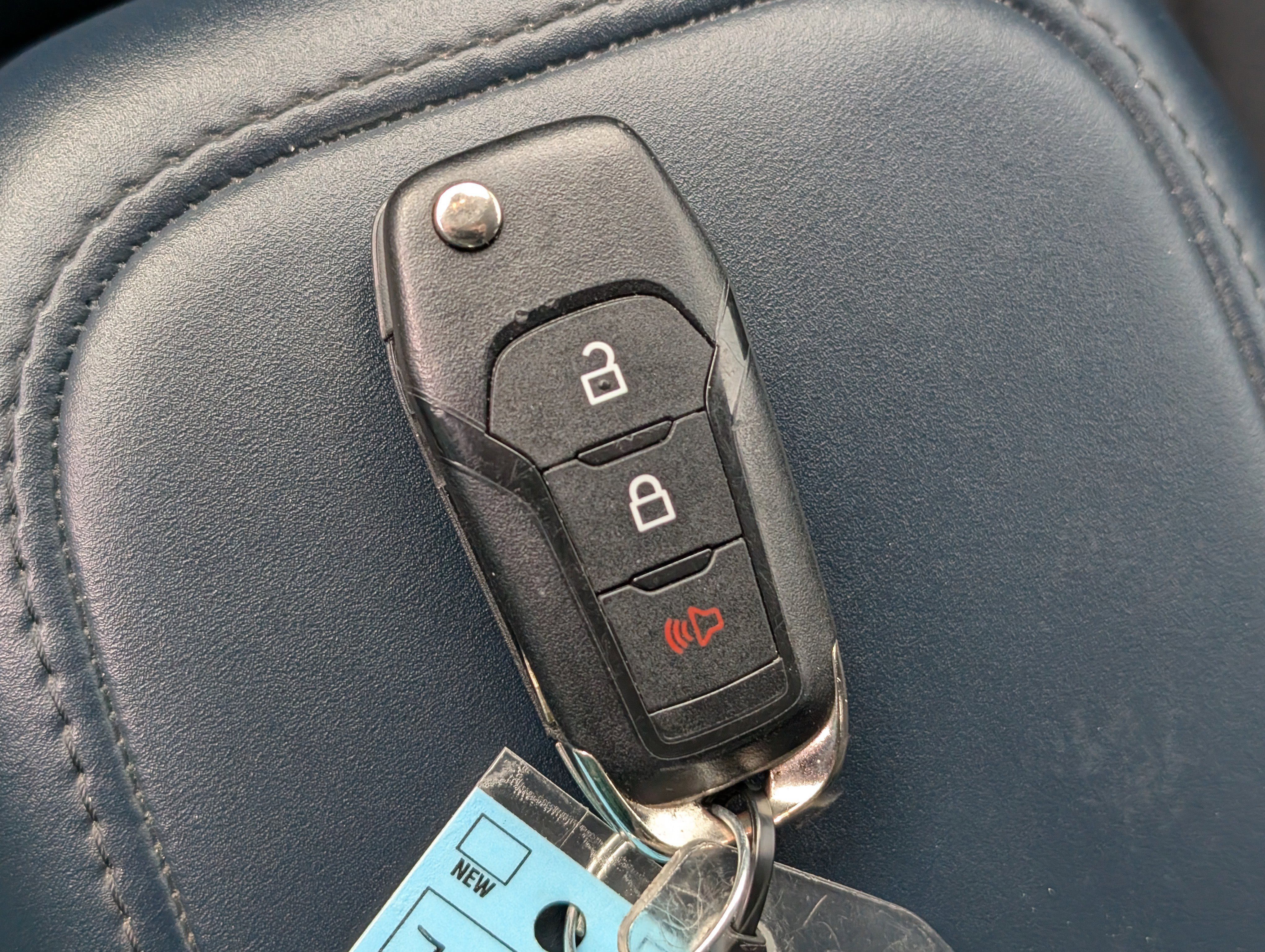 Certified 2025 Ford Maverick XL w/ Equipment Group 102A image 30