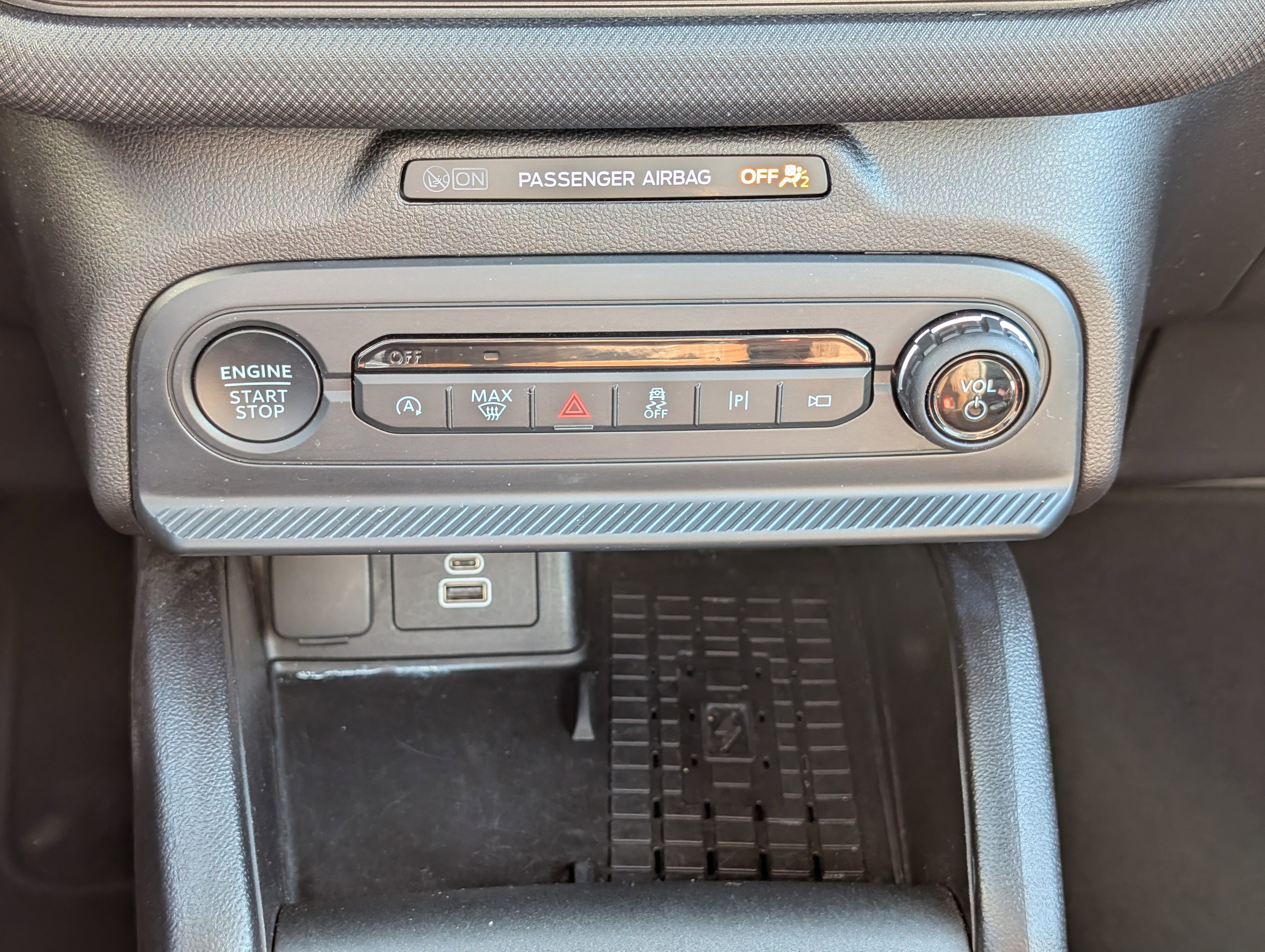 Certified 2025 Ford Bronco Sport Outer Banks w/ Outer Banks Tech Package+ AWD/4WD image 28