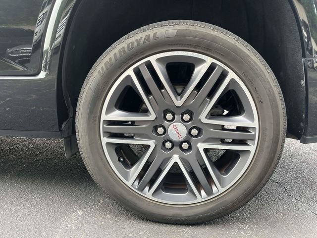 Used 2017 GMC Acadia Denali w/ Technology Package AWD/4WD image 11