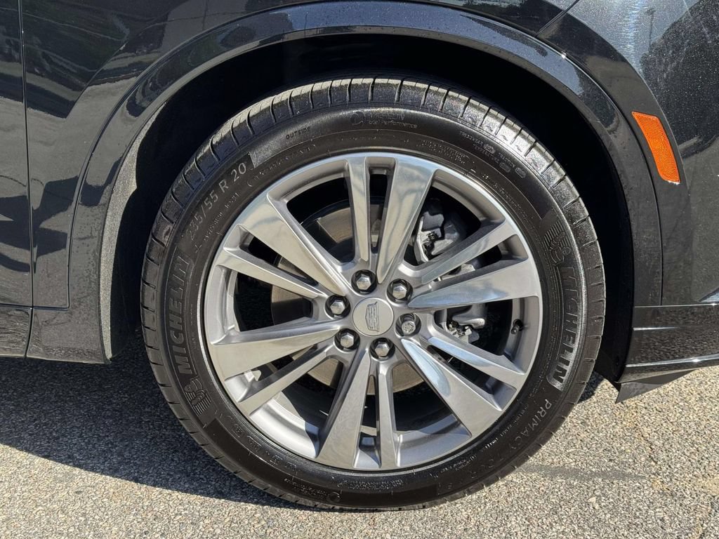 Used 2024 Cadillac XT6 Premium Luxury w/ LPO, Floor Liner Package FWD image 27