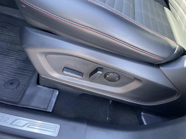 Certified 2025 Ford Explorer ST-Line image 17