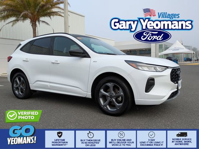 Certified 2023 Ford Escape ST-Line AWD/4WD image 1