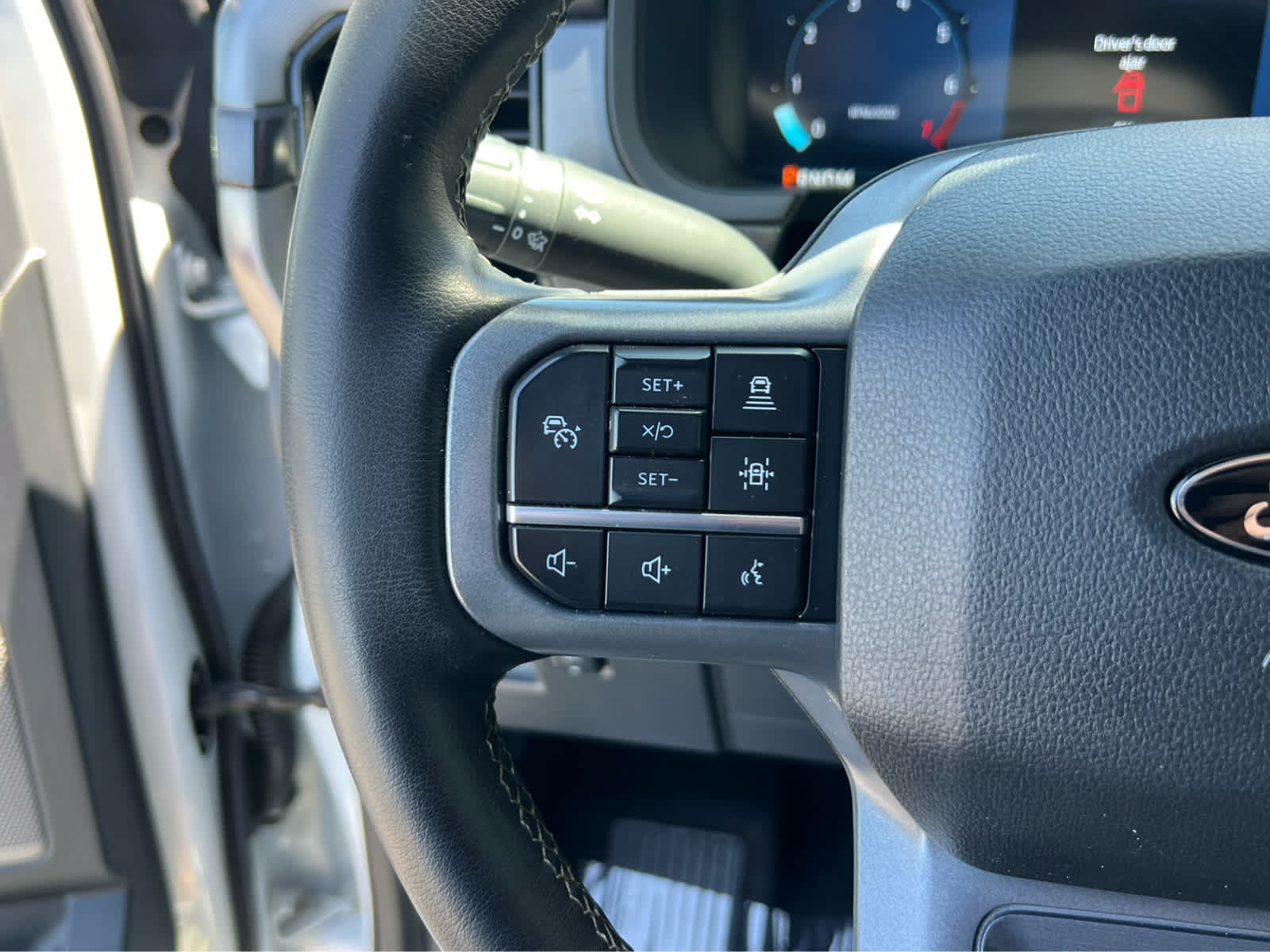 Certified 2025 Ford F150 Lariat AWD/4WD image 34