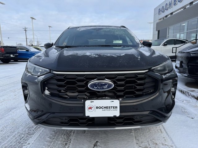 Certified 2023 Ford Escape ST-Line Elite w/ Premium Technology Package image 6