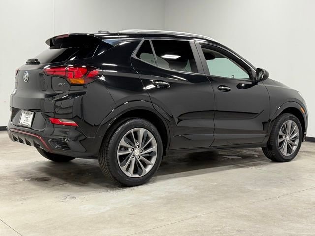 Used 2022 Buick Encore GX Select w/ Sport Touring Package image 11