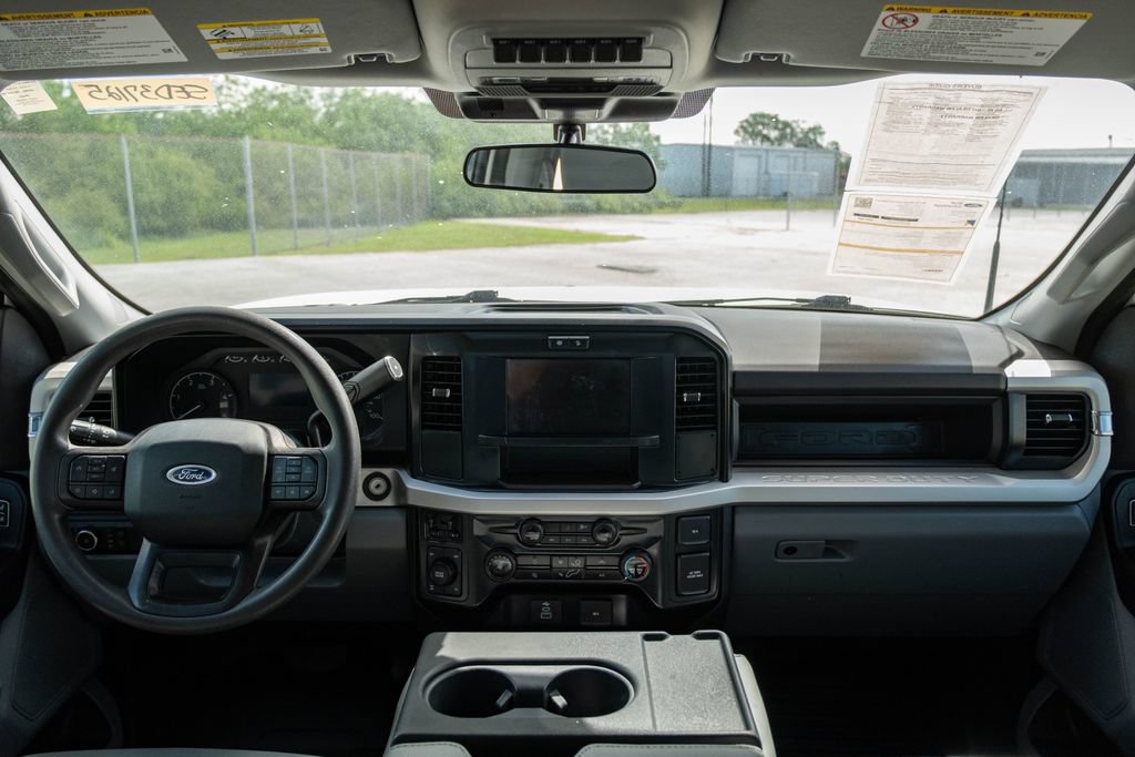 Certified 2025 Ford F250 XL AWD/4WD image 19