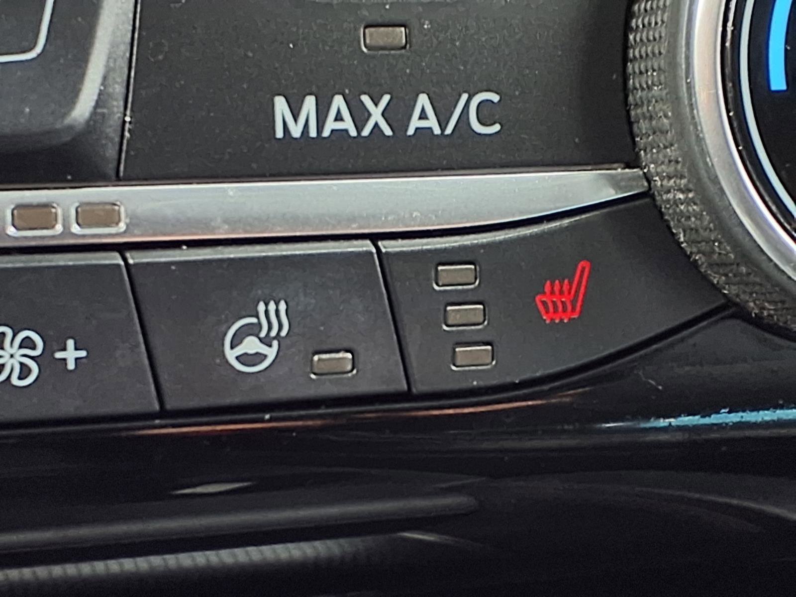 Certified 2022 Ford Escape SEL image 5