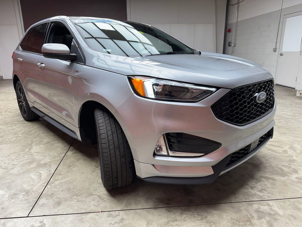 Certified 2023 Ford Edge ST-Line AWD/4WD image 5