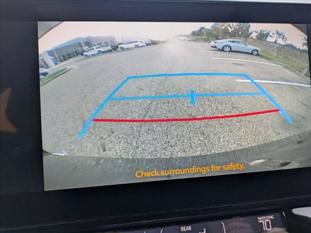 Used 2025 Toyota Sienna XLE AWD/4WD image 13