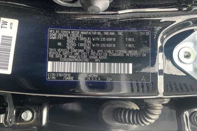 Used 2021 Toyota Highlander XLE FWD image 36