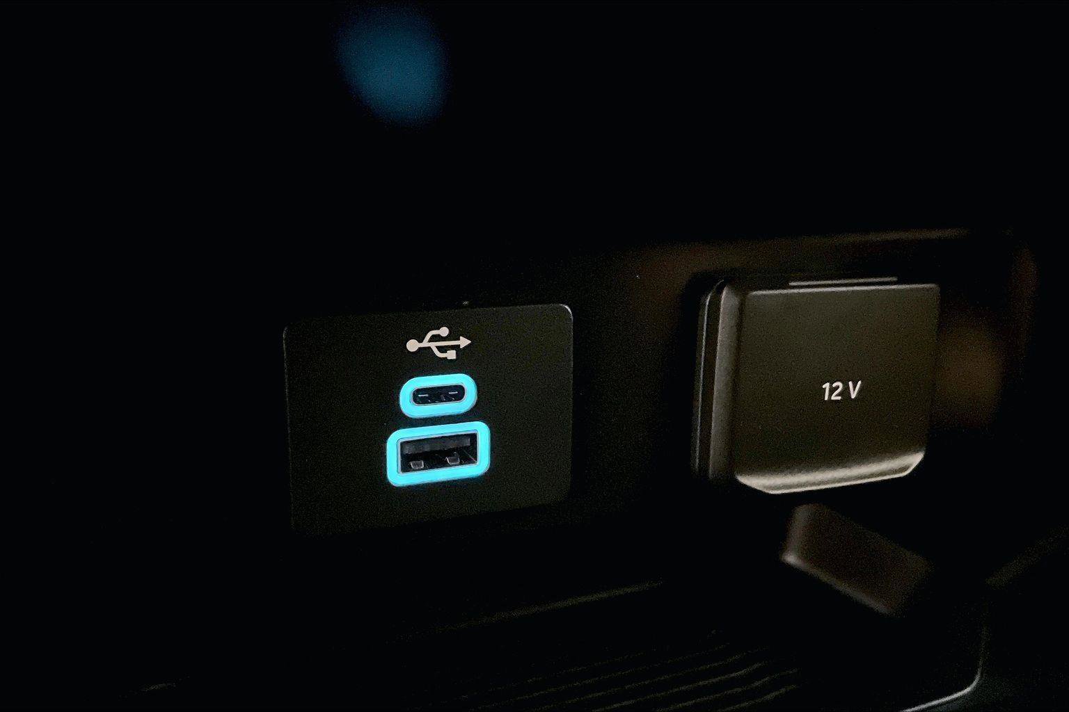 Certified 2024 Ford F350 Lariat image 31