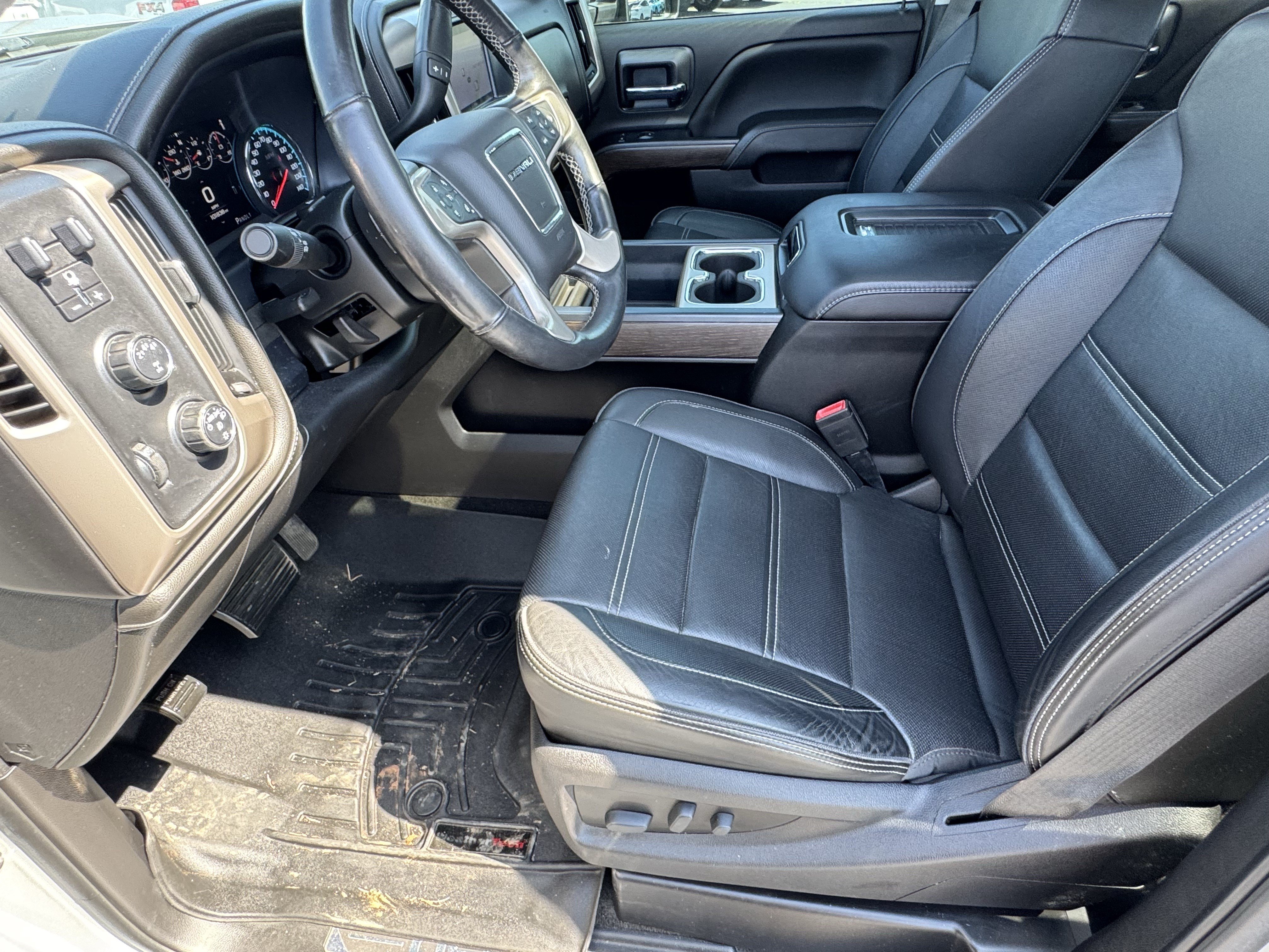 Used 2017 GMC Sierra 3500 Denali w/ Duramax Plus Package AWD/4WD image 9