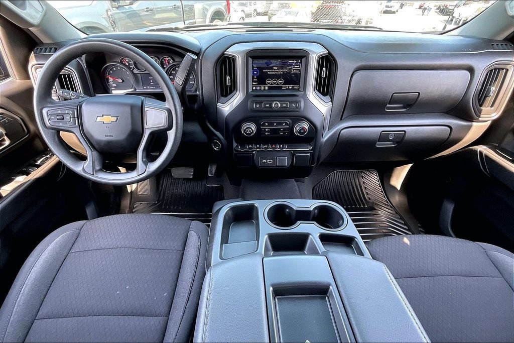 Used 2024 Chevrolet Silverado 1500 Custom w/ Turbomax Blackout Package AWD/4WD image 12